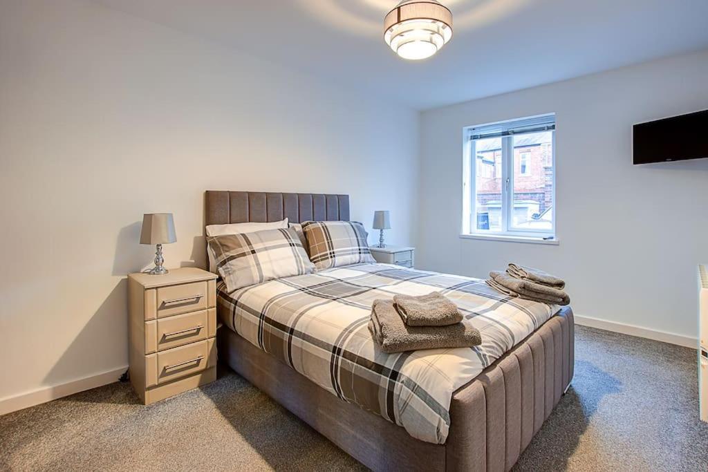 Sunderland Short Stays 2 Bedroom Apartment Free Parking Fulwell Sr6 Eksteriør bilde