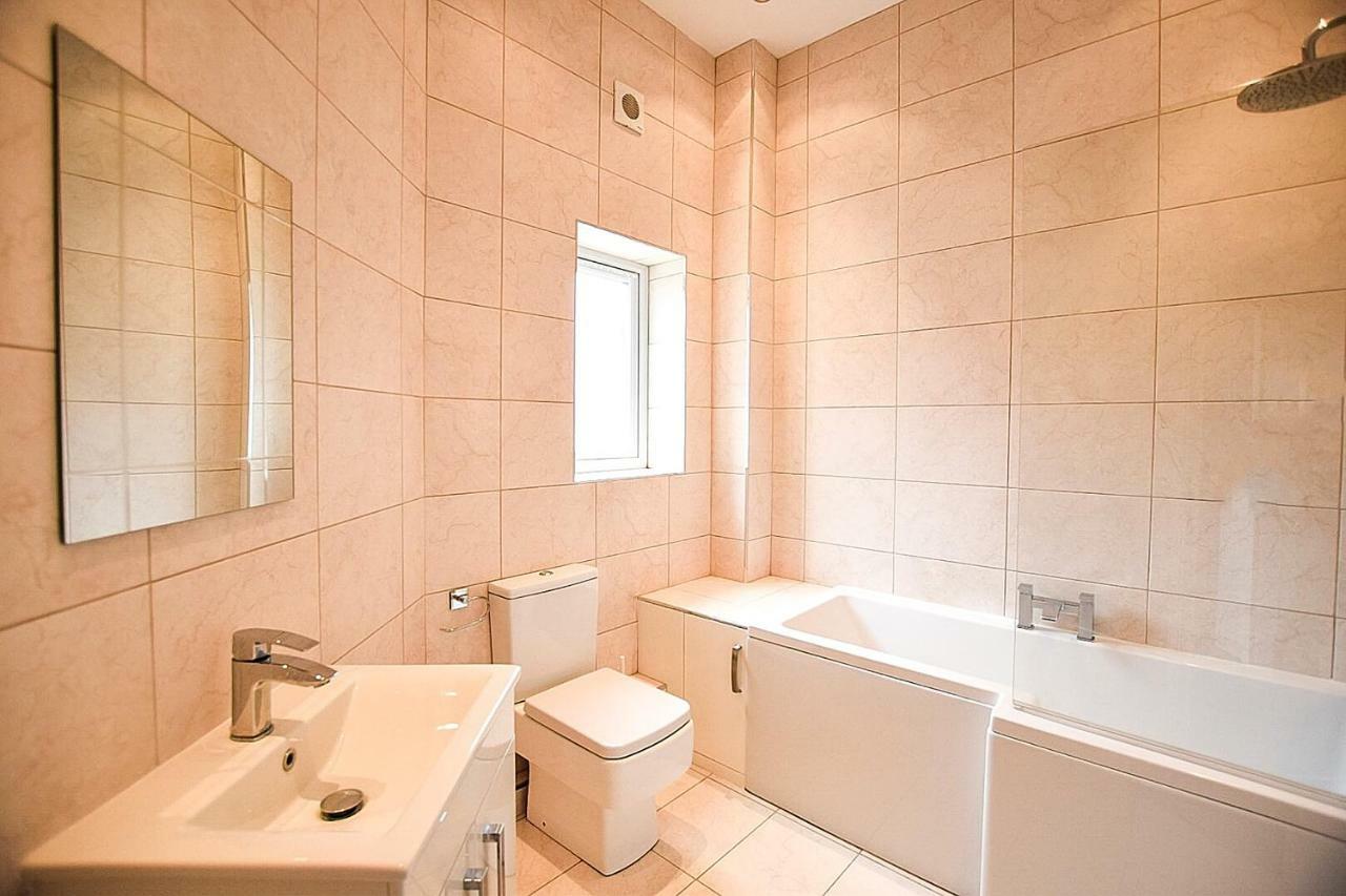Sunderland Short Stays 2 Bedroom Apartment Free Parking Fulwell Sr6 Eksteriør bilde
